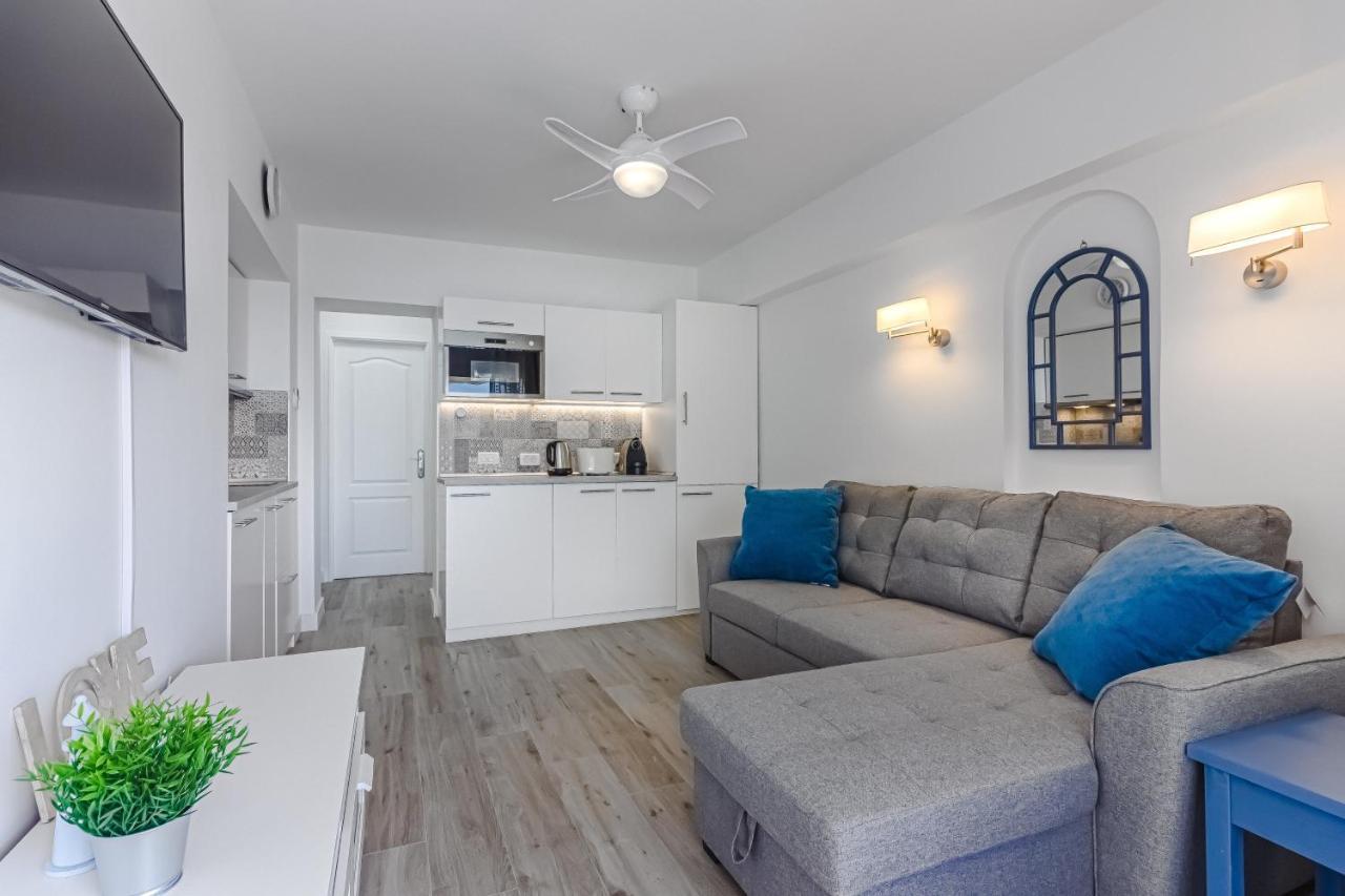 Fantastic View Apartment In Villamar Адехе Екстериор снимка